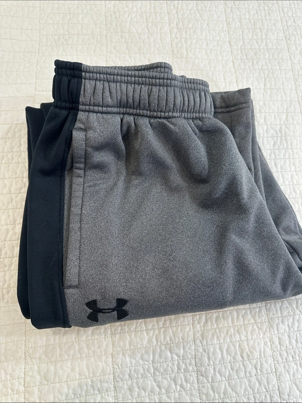 Under Armour Storm 1 Medium Loose Gray Black Athletic Pants Like New Sweatpant